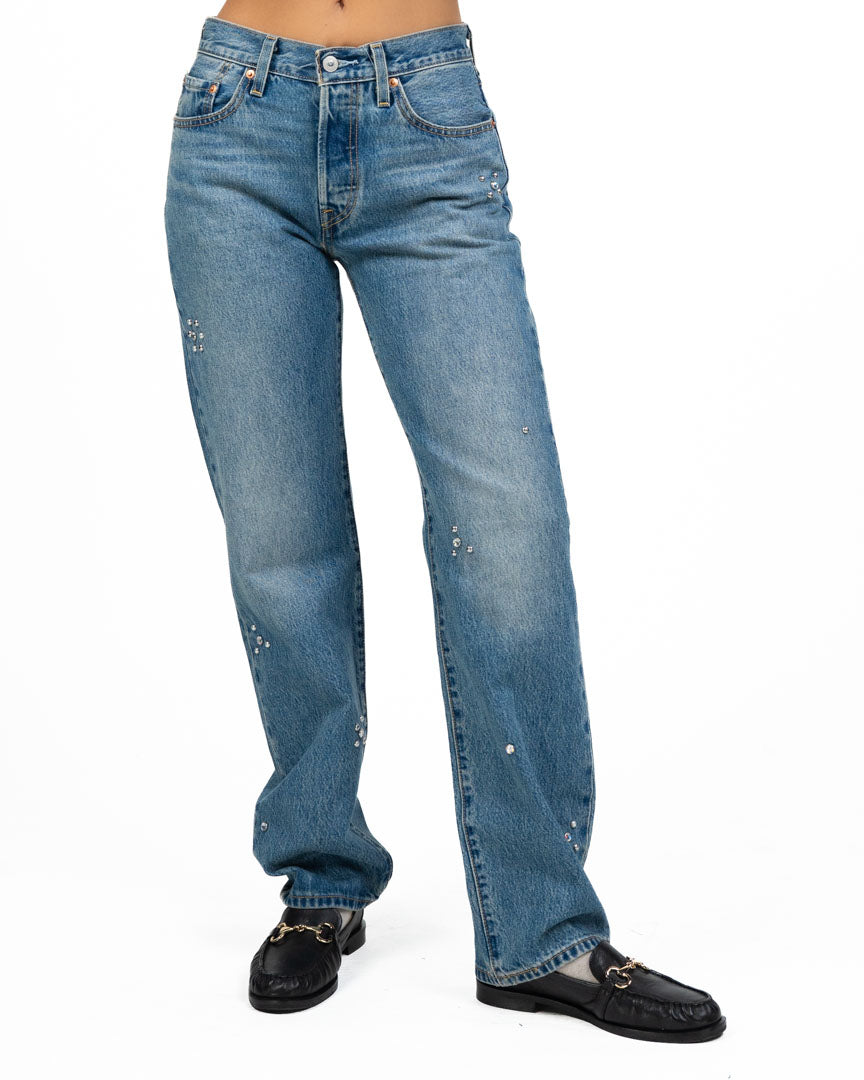 Jeans Straight Leg in Denim Medio con Applicazioni di Borchie e Strass - Levi's