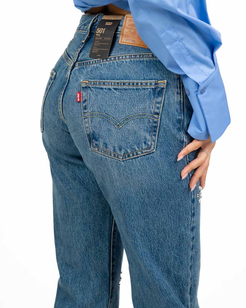 Jeans Straight Leg in Denim Medio con Applicazioni di Borchie e Strass - Levi's