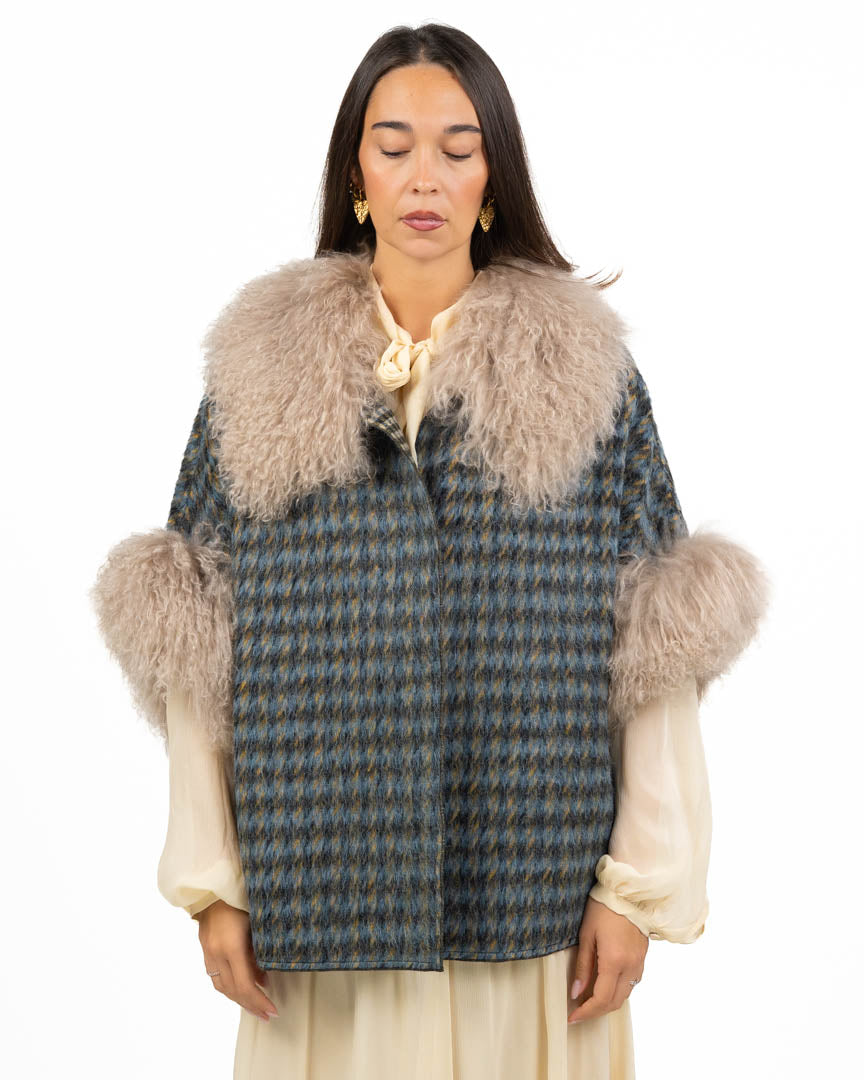 Giacca Corta in Fantasia Check con Dettagli in Ecopelliccia Riccioluta - Berti Mode Collection