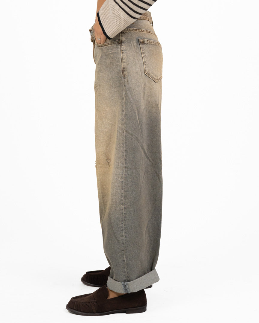 Jeans Barrel / Baggy Fit in Denim Lavaggio Vintage con Effetto Sporcato - Vicolo
