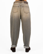 Jeans Barrel / Baggy Fit in Denim Lavaggio Vintage con Effetto Sporcato - Vicolo