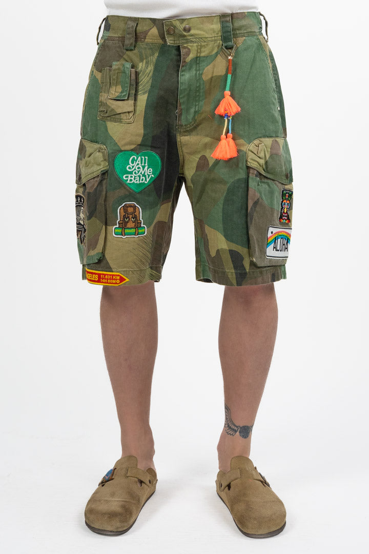 Bermuda Cargo Militare con Patch e Charm – Berna