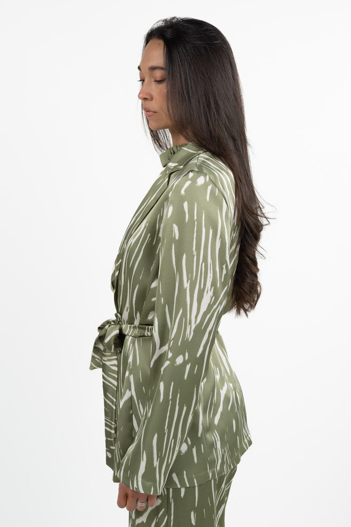 Giacca Kimono Satin con Stampa Astratta - Verde Salvia - Penny Black