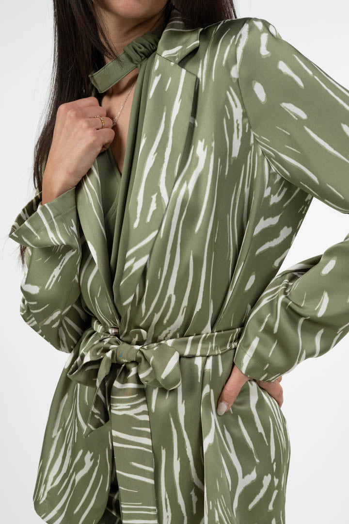 Giacca Kimono Satin con Stampa Astratta - Verde Salvia - Penny Black