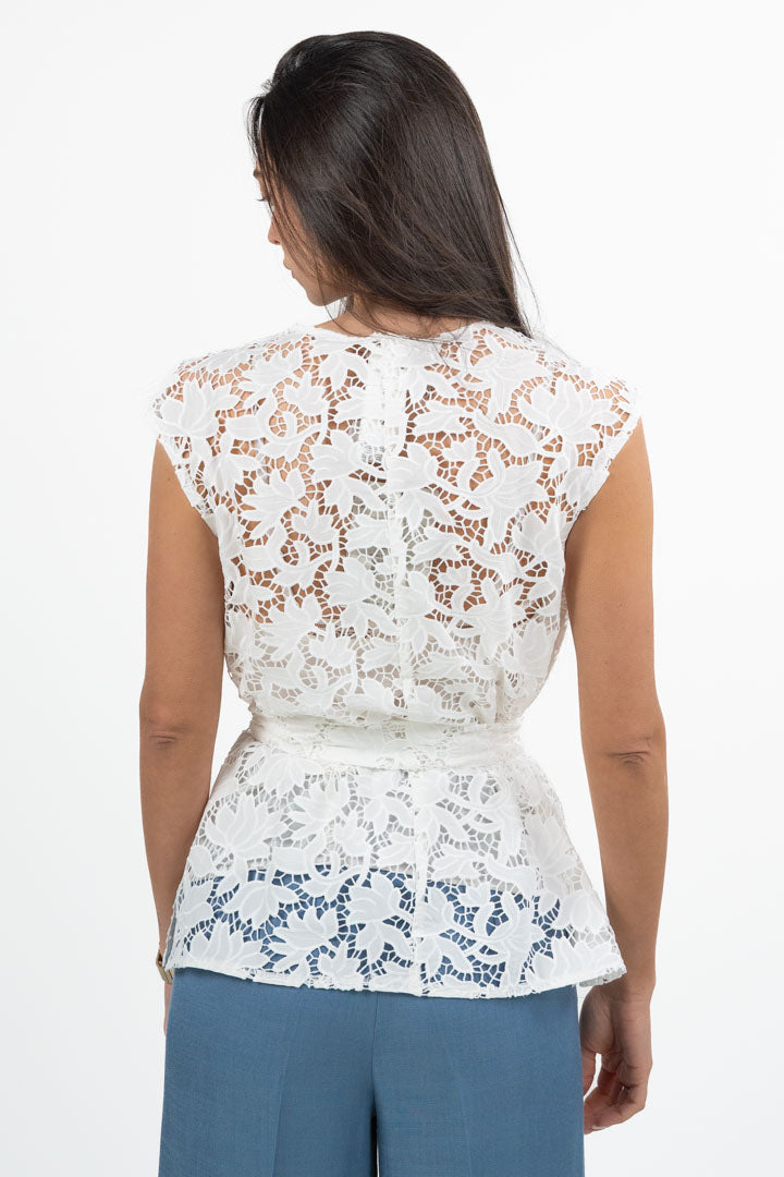 Top Smanicato in Pizzo Macramè con Cintura - Penny Black