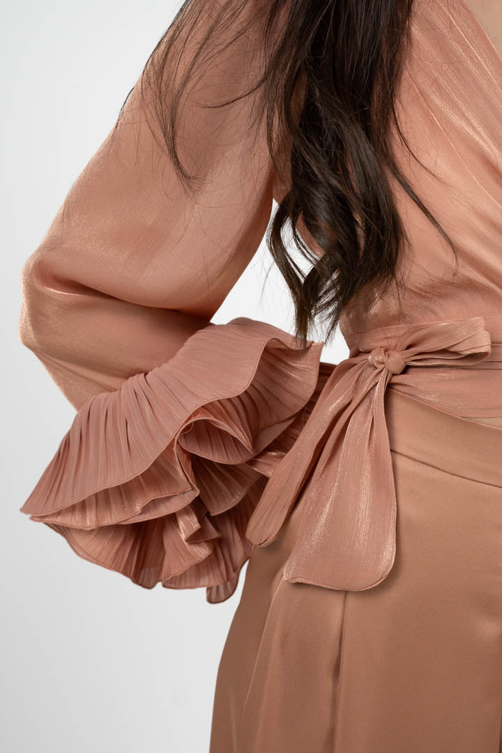 Blusa Crop a Portafoglio con Maxi Volant rosa - Hanita