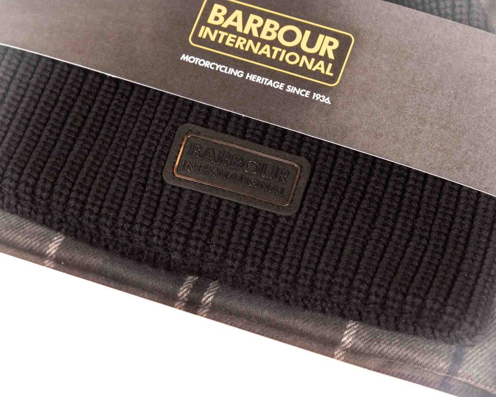 Barbour – Set Regalo da Uomo: Berretto + Sciarpa