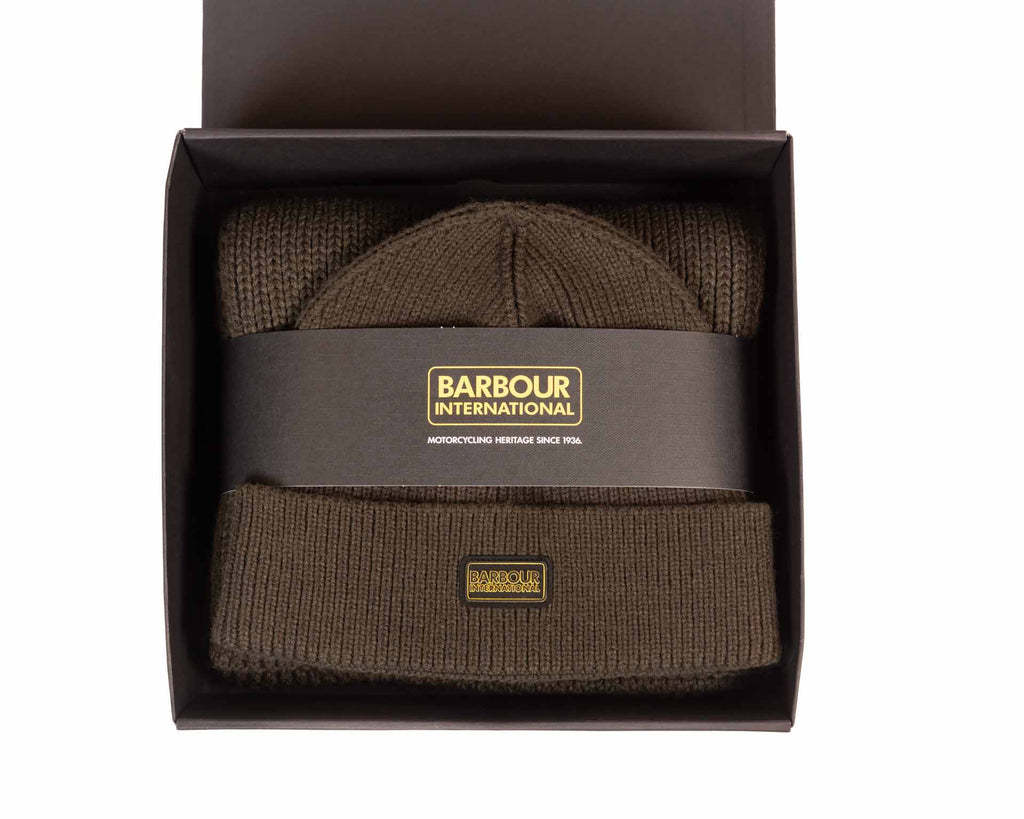 Barbour – Set Regalo da Uomo: Berretto + Sciarpa